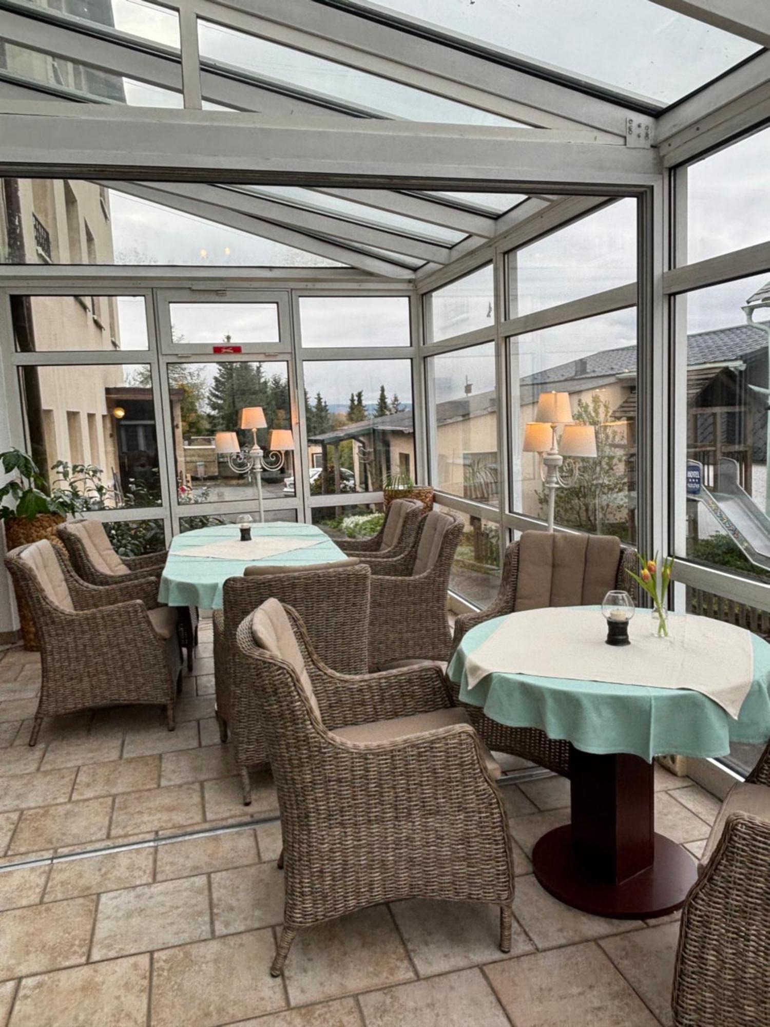 Hotel Burghof Oberweißbach Esterno foto