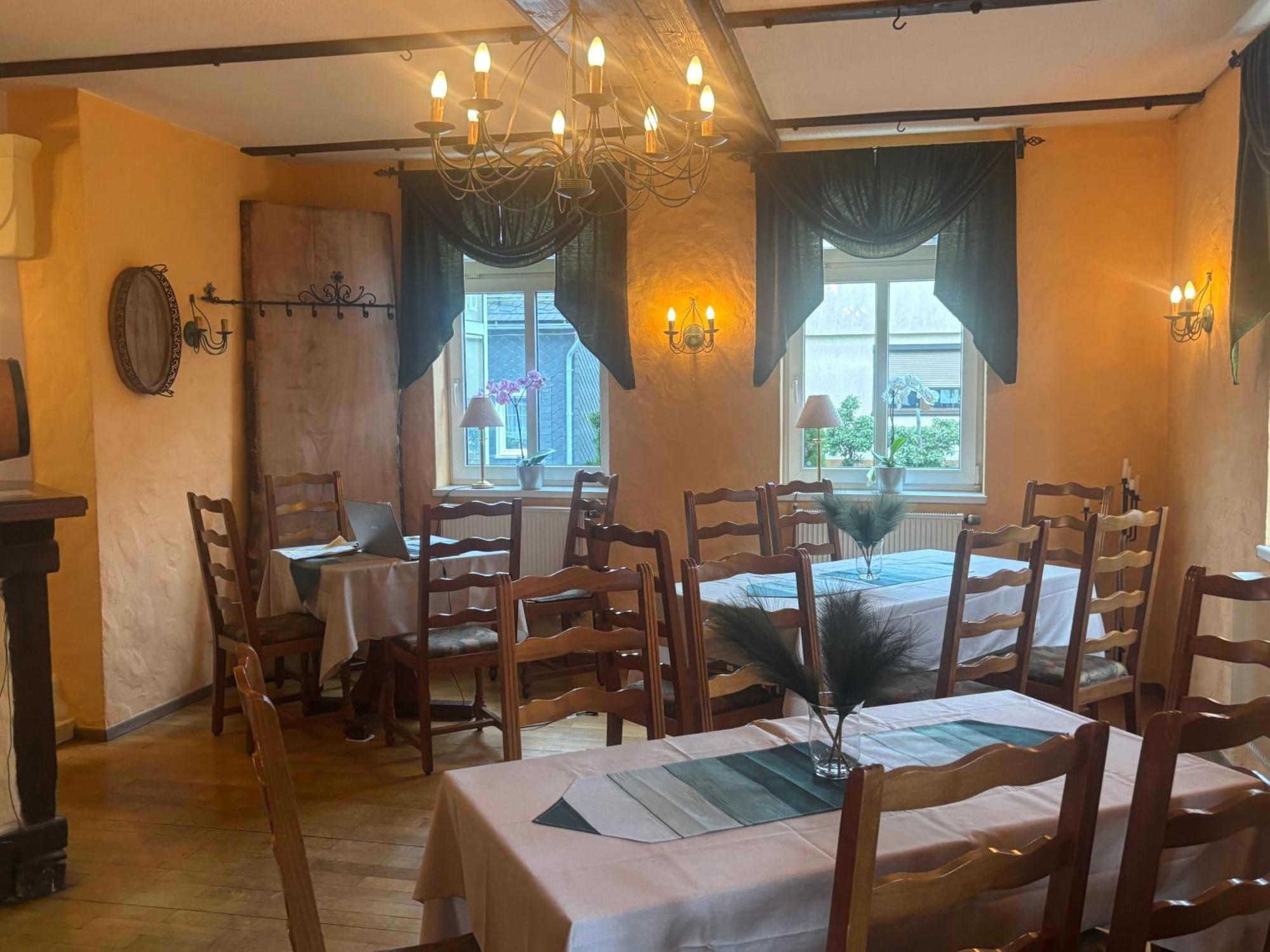 Hotel Burghof Oberweißbach Esterno foto