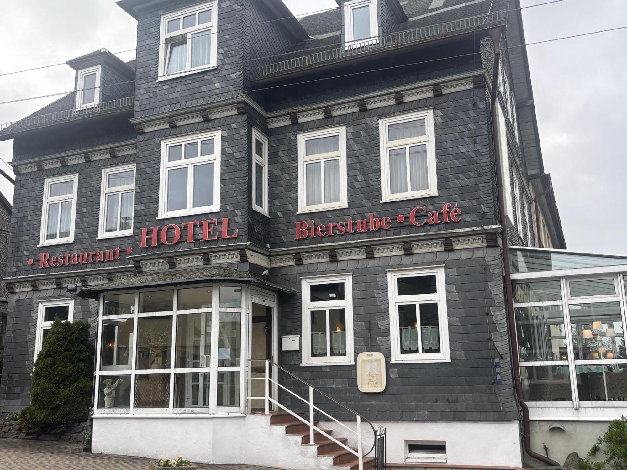 Hotel Burghof Oberweißbach Esterno foto